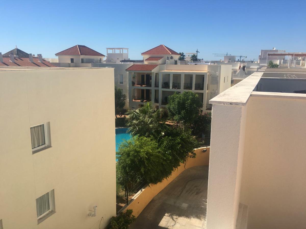 Atico Golf Y Playa Parking&wifi Appartement Costa Ballena